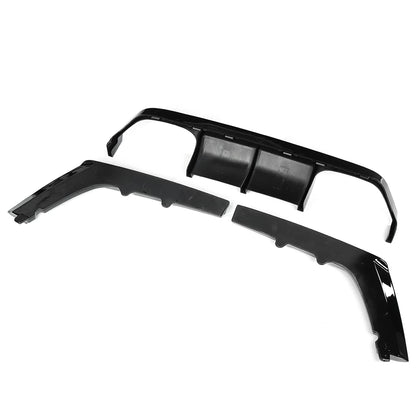 Difusor M Performance BMW M3 M4 F80 F82 com Stop F1

3pcs Car Rear Bumper Lip Diffuser Spoiler Side Splitters Apron Flaps For BMW F80 M3 F82 M4 2015-2020 Carbon Fiber Style