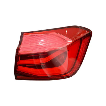 Phare BMW F30 2016-2018

 Feu arrière LED pour BMW F30 2016 – 2018, feu de stop arrière, pare-chocs, antibrouillard, accessoires de voiture 63217369118 63217369117