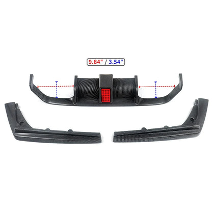 Difusor com stop F1 EM Carbono (Aquaprint)  BMW F80 M3 F82 F83 M4 2015-2020 

Carbon Fiber Look Rear Diffuser Lip W/Light For BMW F80 M3 F82 F83 M4 2015-2020