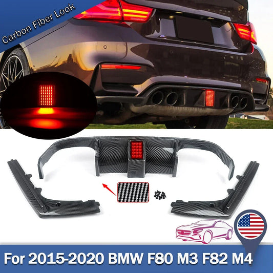 Difusor com stop F1 EM Carbono (Aquaprint)  BMW F80 M3 F82 F83 M4 2015-2020 

Carbon Fiber Look Rear Diffuser Lip W/Light For BMW F80 M3 F82 F83 M4 2015-2020